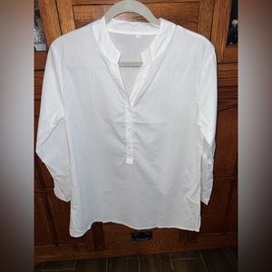 White pullover half button down tunic ,never worn , size Small